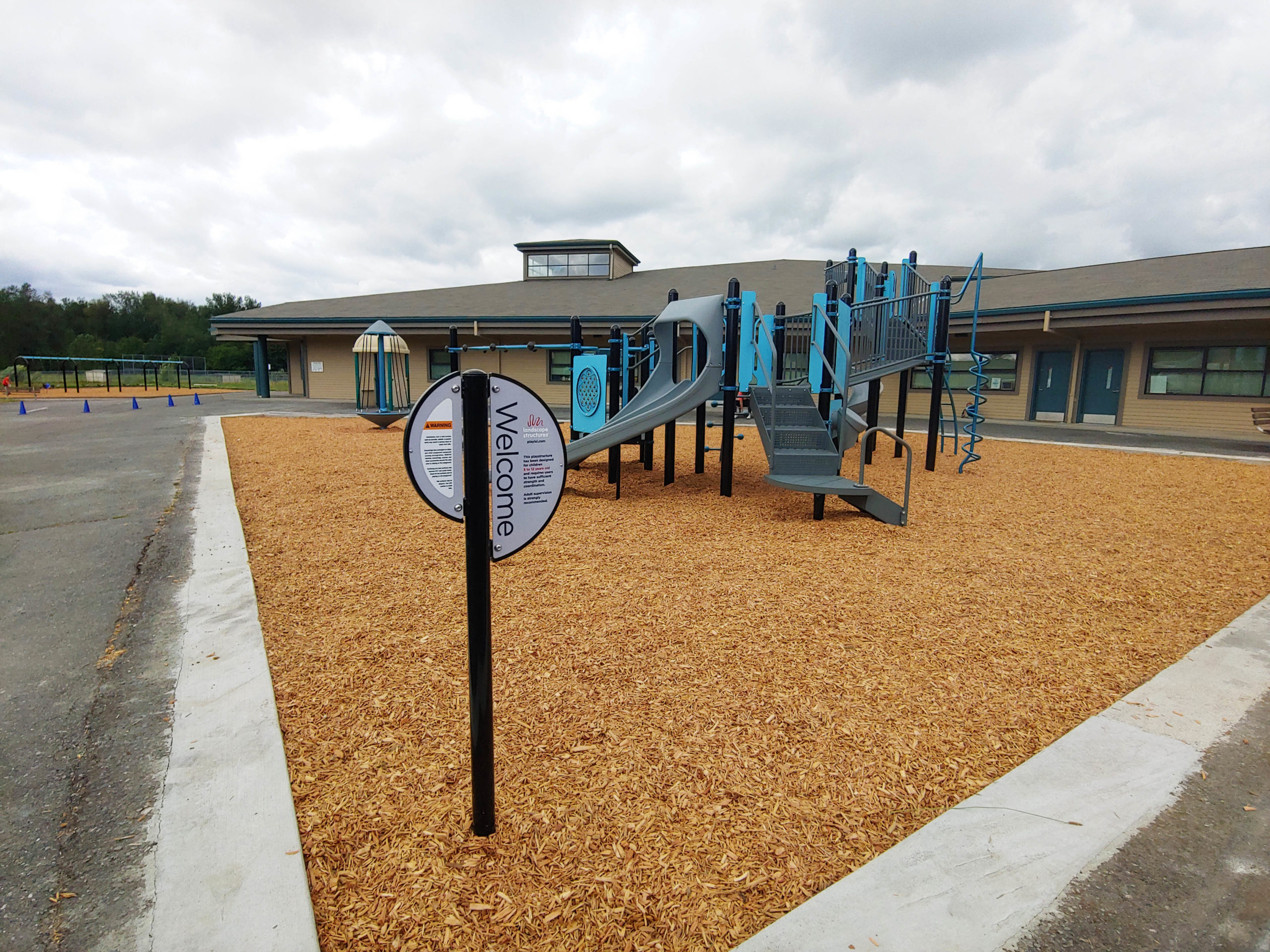 Mountain Meadows Elementary Playground PlayCreation